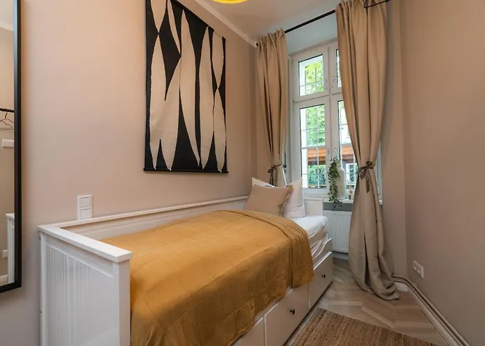 Arbio I Artsy Oasis Berlin