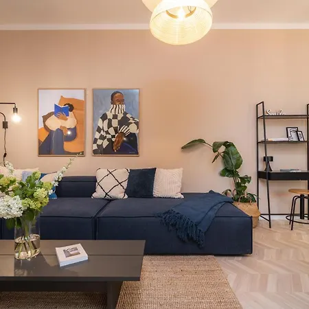 Appartement Arbio I Artsy Oasis