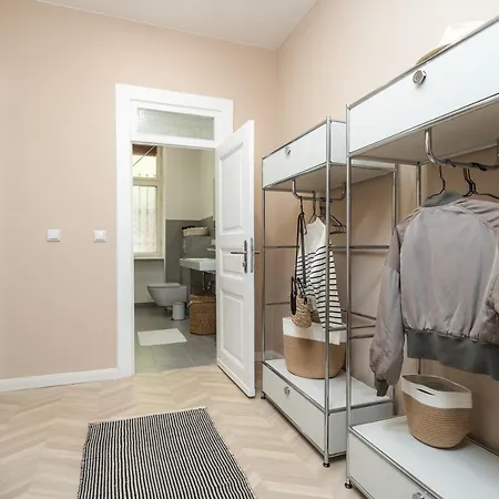 Appartement Arbio I Artsy Oasis