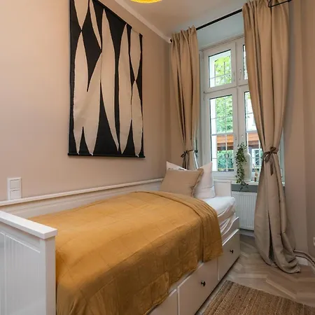 Arbio I Artsy Oasis Berlino