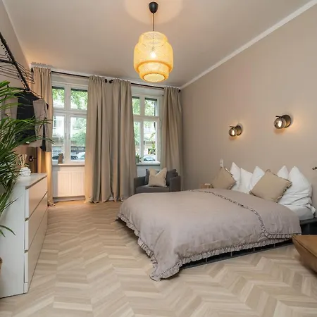 Arbio I Artsy Oasis * Berlino