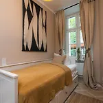 Arbio I Artsy Oasis Berlin