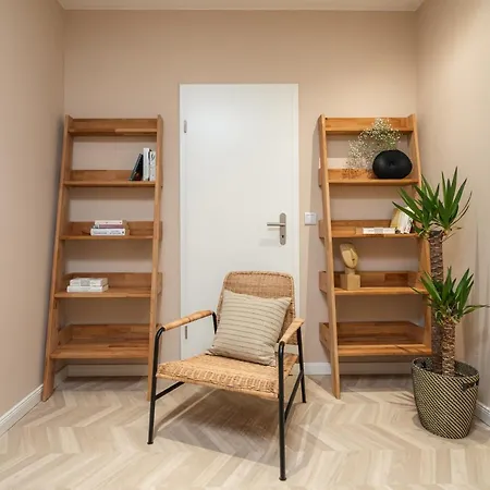 Arbio I Artsy Oasis *